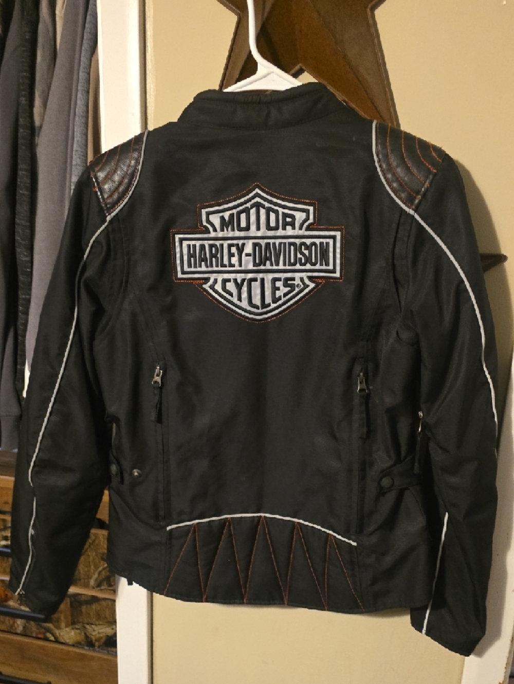 Harley-Davidson Black Jacket with White and Orange Accents Brand New Windproof - Picture 9 of 9